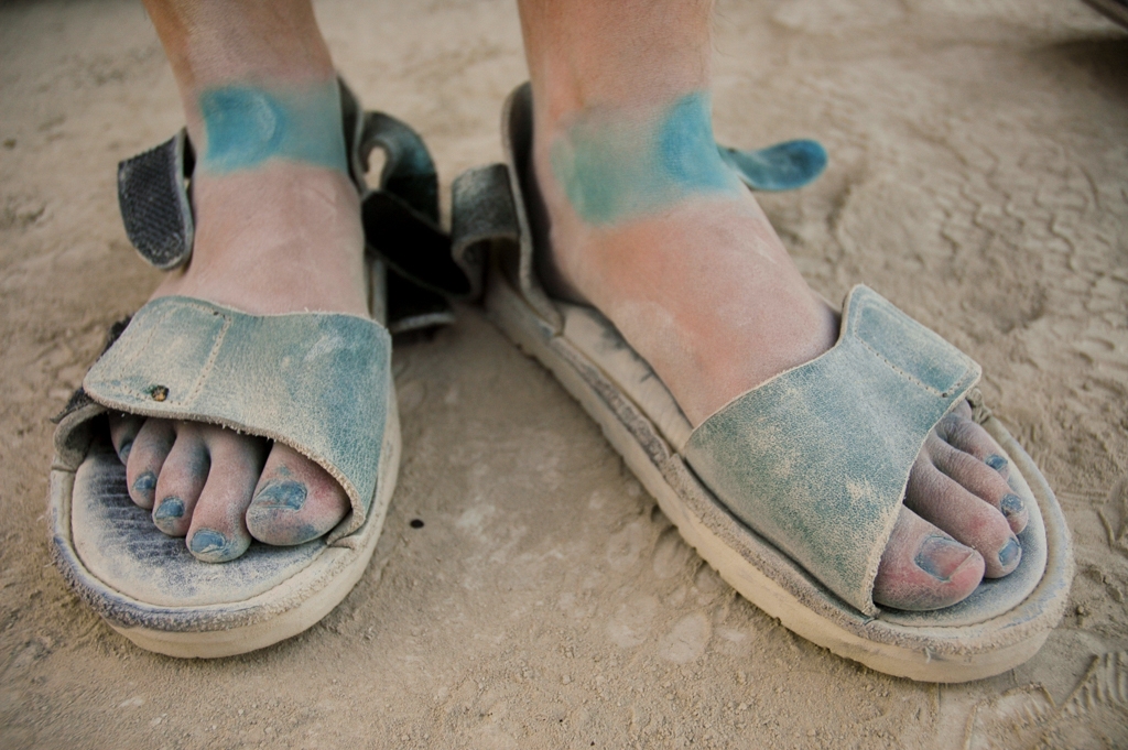 Feet and Shoes photograph. Blue ankles!