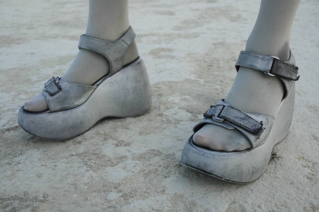 Feet and Shoes photograph. More platform sandals.