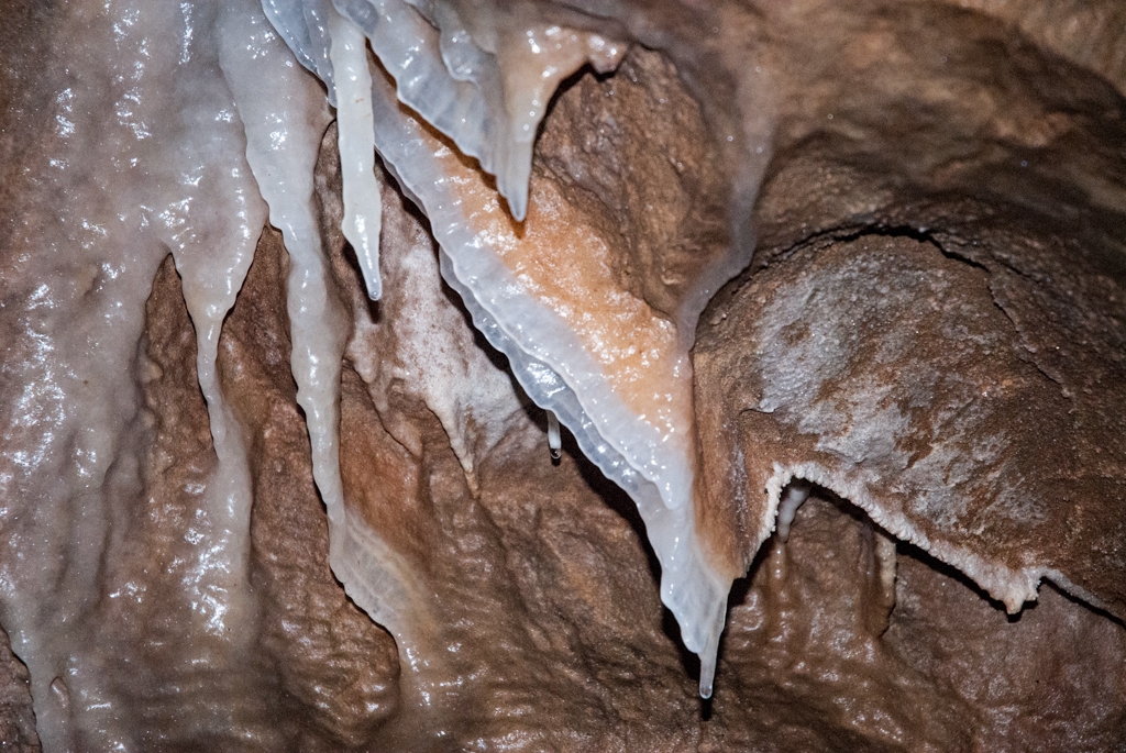 Lilburn Cave and Snow in King's Canyon photograph. Closeup of formations within Lilburn Cave.