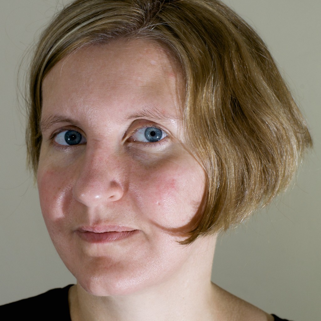 Pictures of Kristen photograph. 