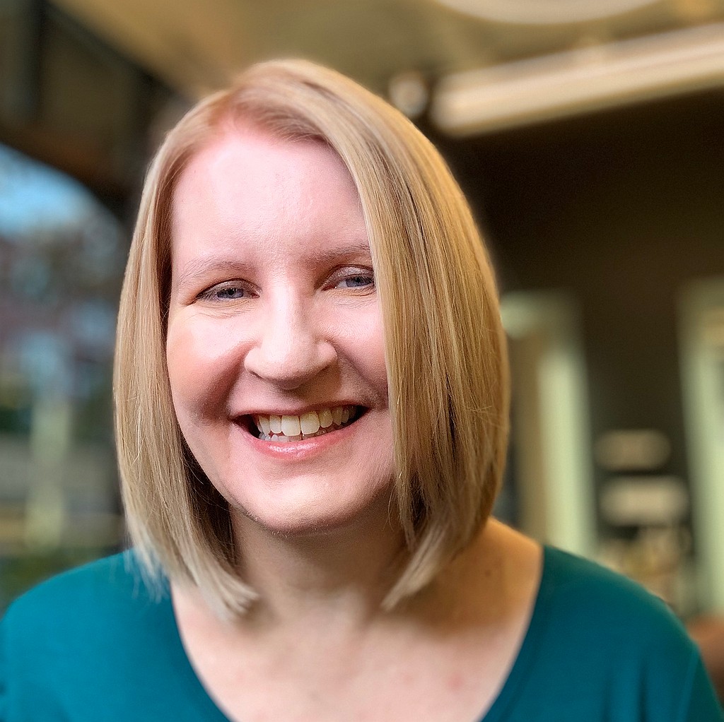 Pictures of Kristen photograph. 