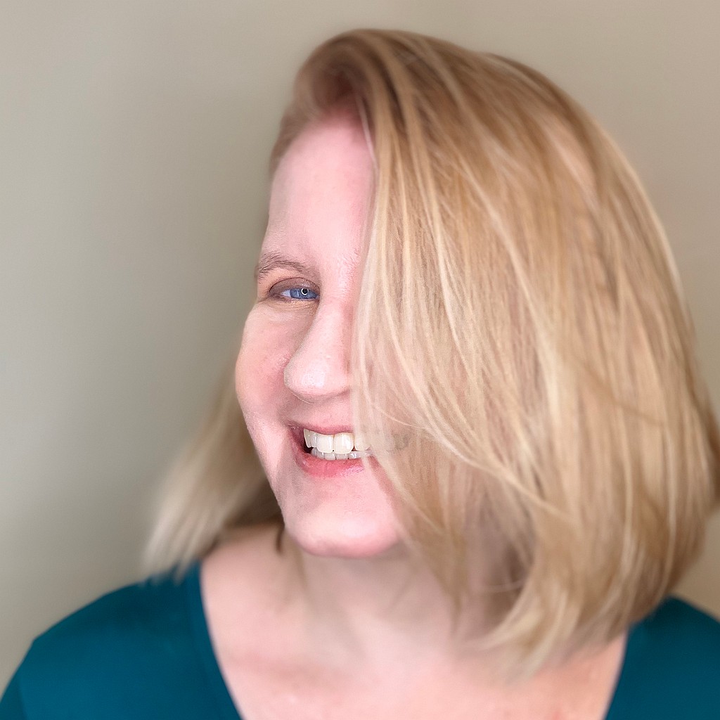 Pictures of Kristen photograph. 